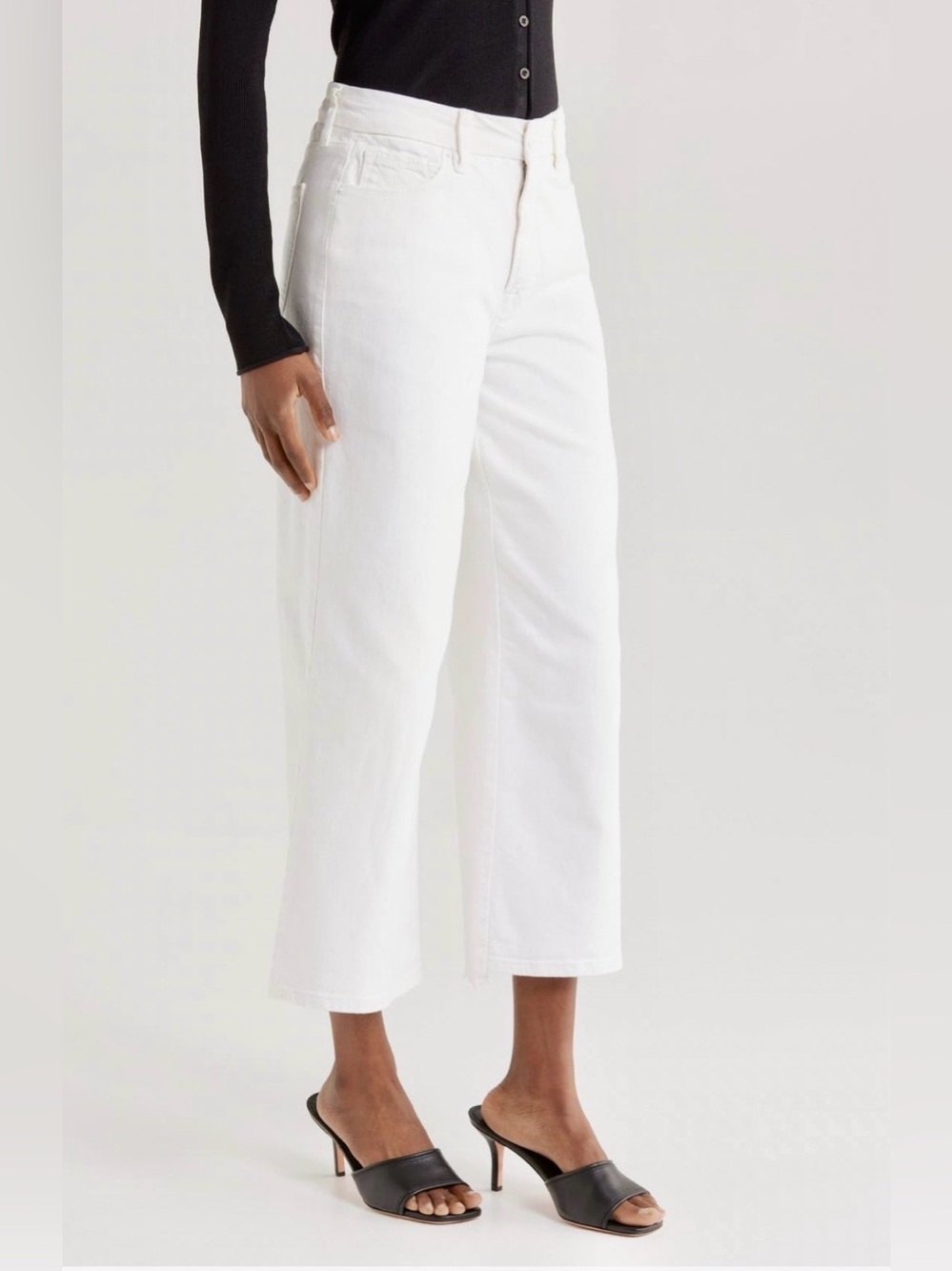 SALE 🎉 NWT Good American Good Waist Palazzo Raw Hem Crop Jeans in White - Picture 3 of 15